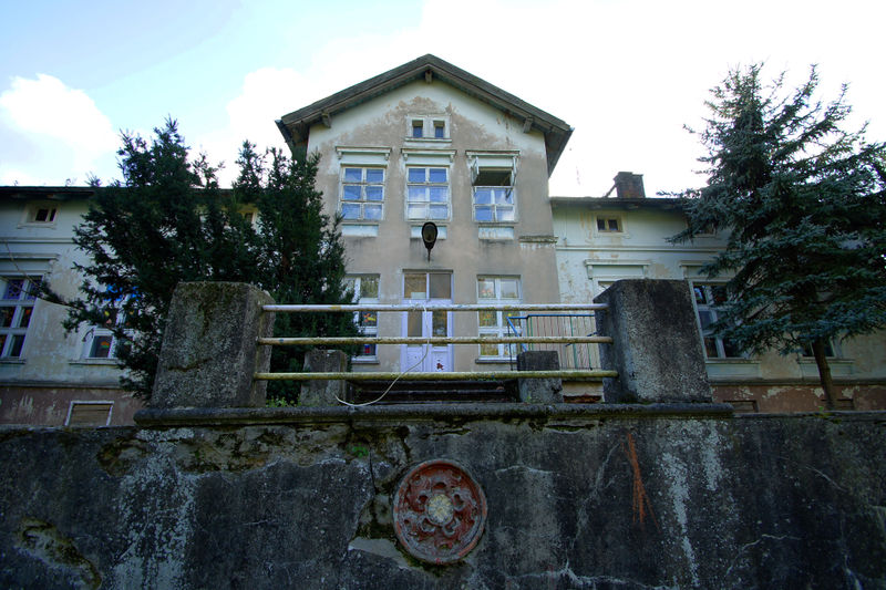 Plik:Rozogi - dwór 1.jpg