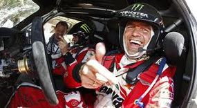 Zdjęcie z rajdu Paryż-Dakar 2003 r. Fot. ORLEN Team. Źródło: www.polskieradio.pl