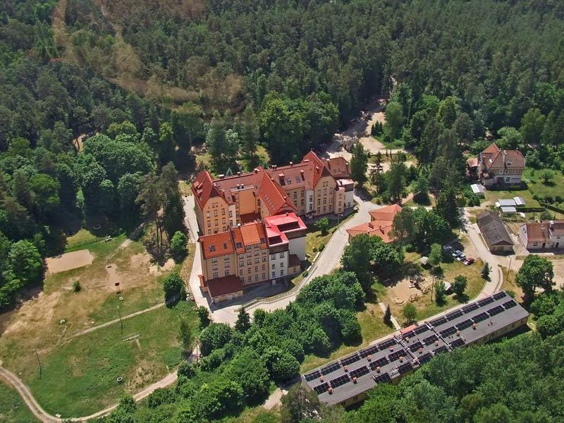 Plik:Szpital w Ameryce.jpg