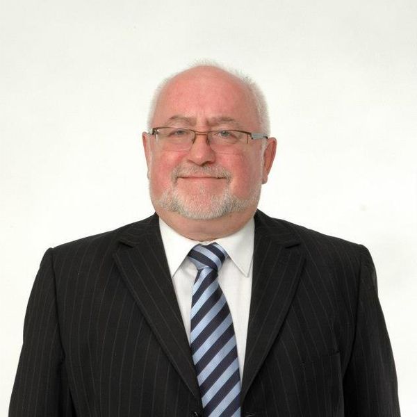Plik:Dąbrowski.jpg