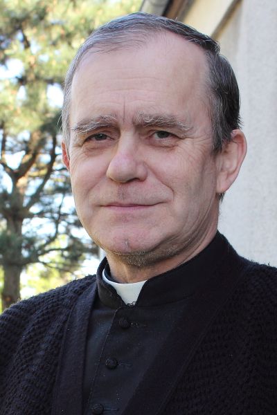 Plik:Ks Borowiecki.jpg
